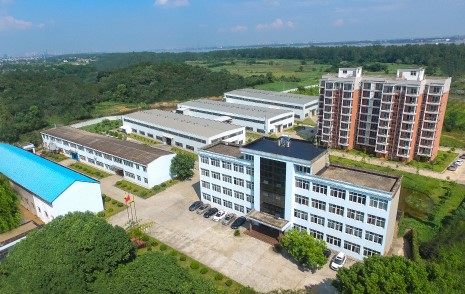 湖北昌利公司連續(xù)25年榮獲“守合同重信用企業(yè)”，始終將誠信經營放在第一位！