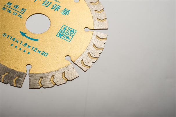 依據(jù)制造方法看金剛石鋸片的加工方法!